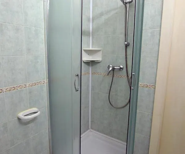 Les Corso Roma Konukevi